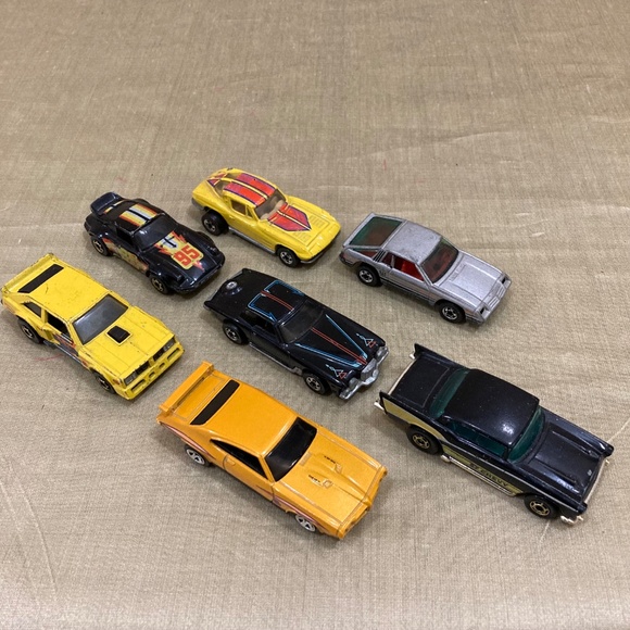 Variety of Die-Cast Toy Cars - Picture 10 of 12